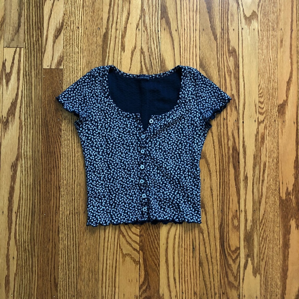Brandy Melville top